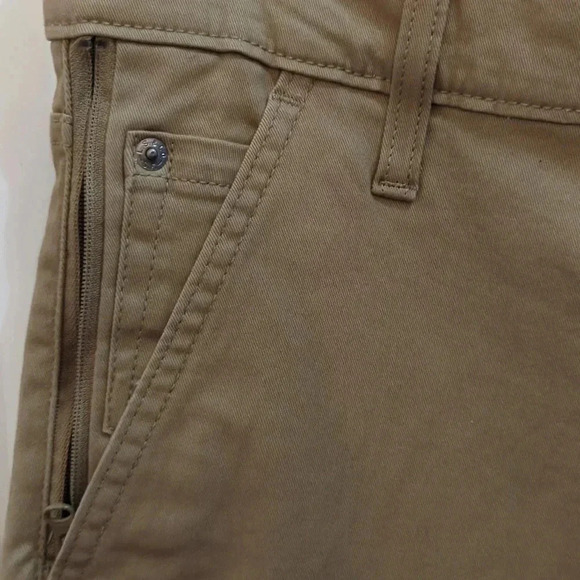 Signature Levi's Strauss Athletic hybrid Chino - Picture 4 of 6